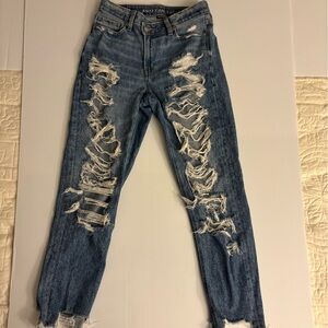 American Eagle High Rise Blue Mom Jeans size 4